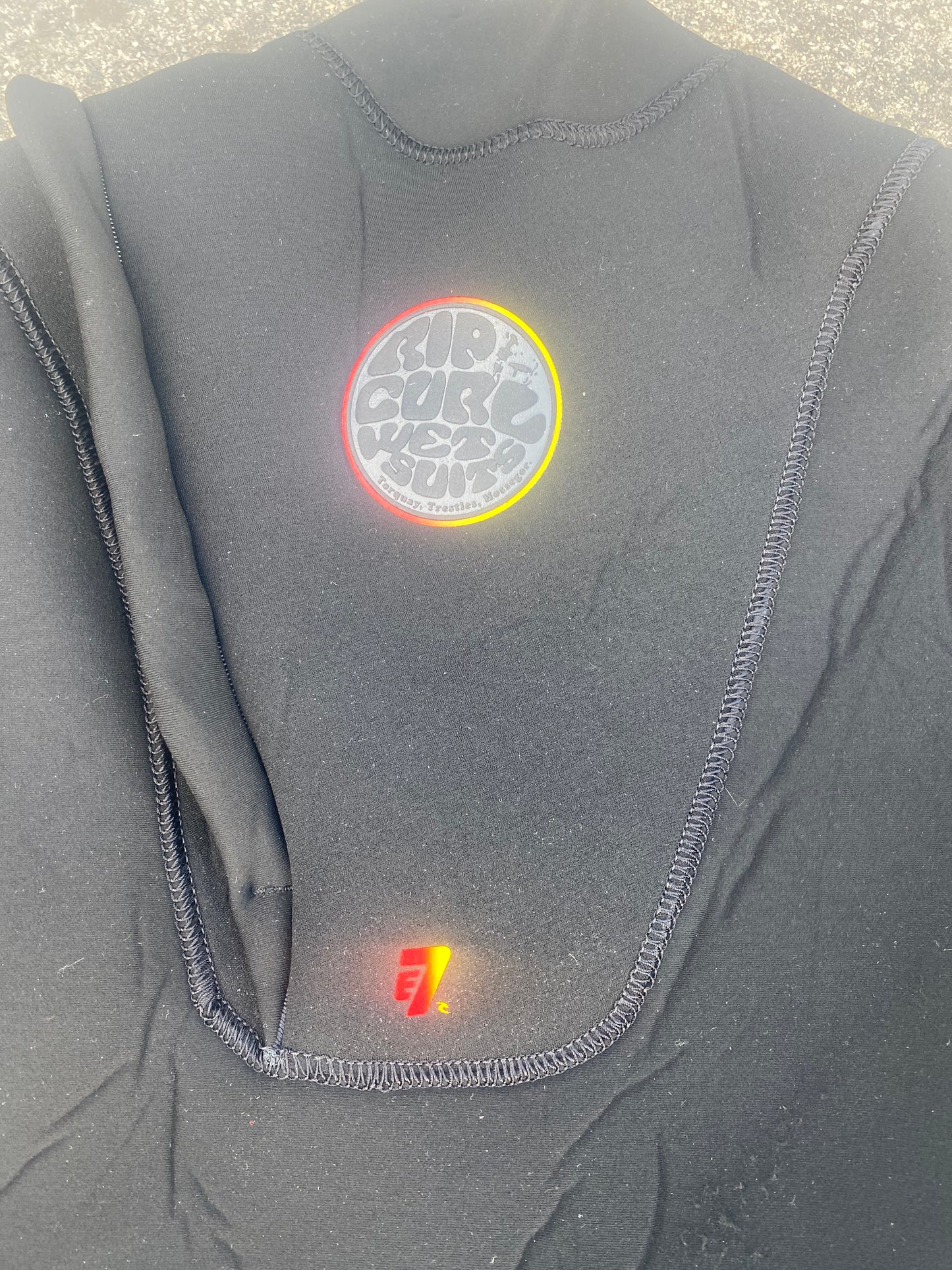 Rip Curl 4/3, E7 Heatseeker Flashbomb, Zip Free, Large Adult Wetsuit Steamer: P33883