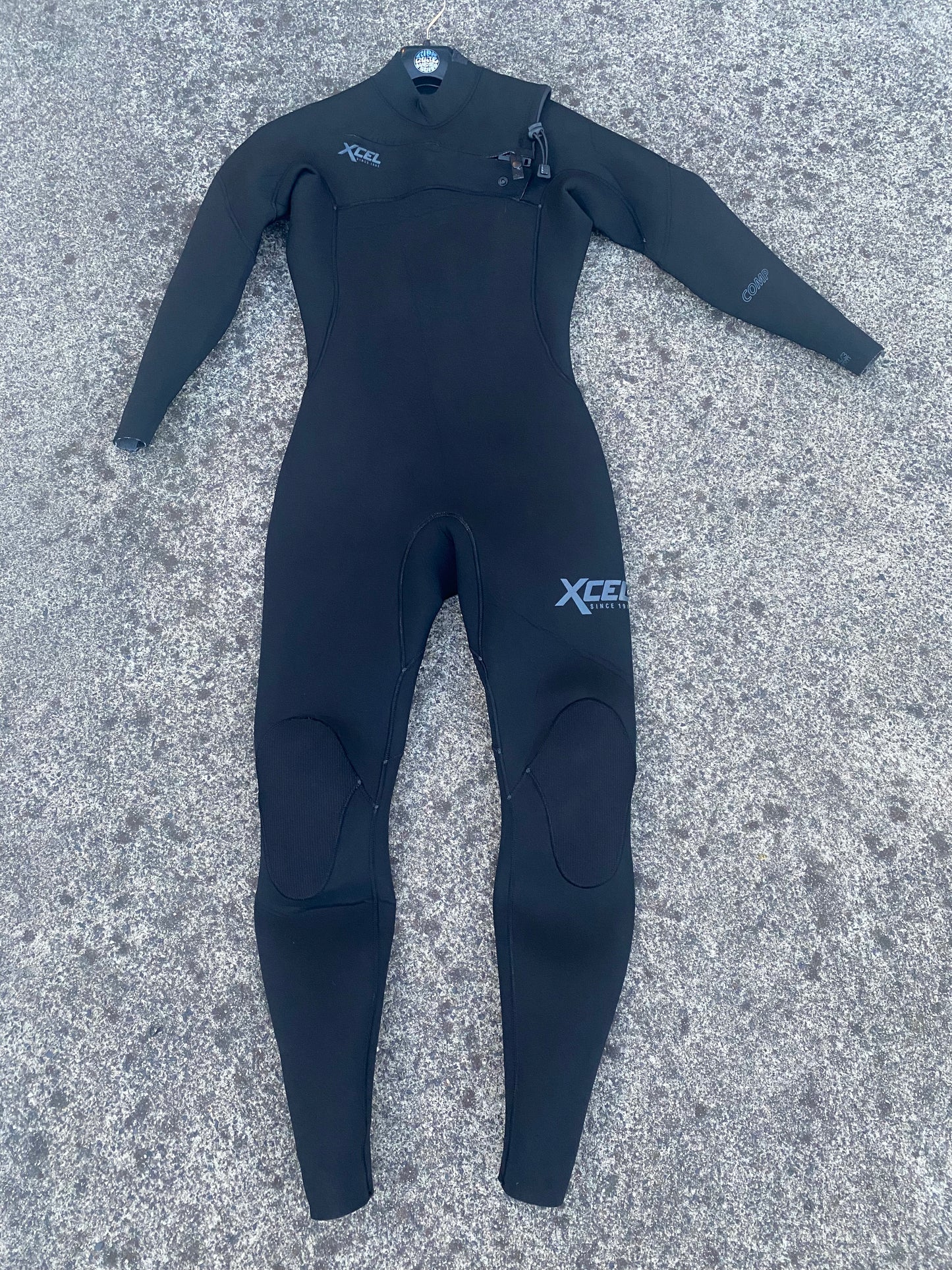 Xcel 4/3 Comp 2023 model, Chest Zip, Small Adult, Wetsuit Steamer