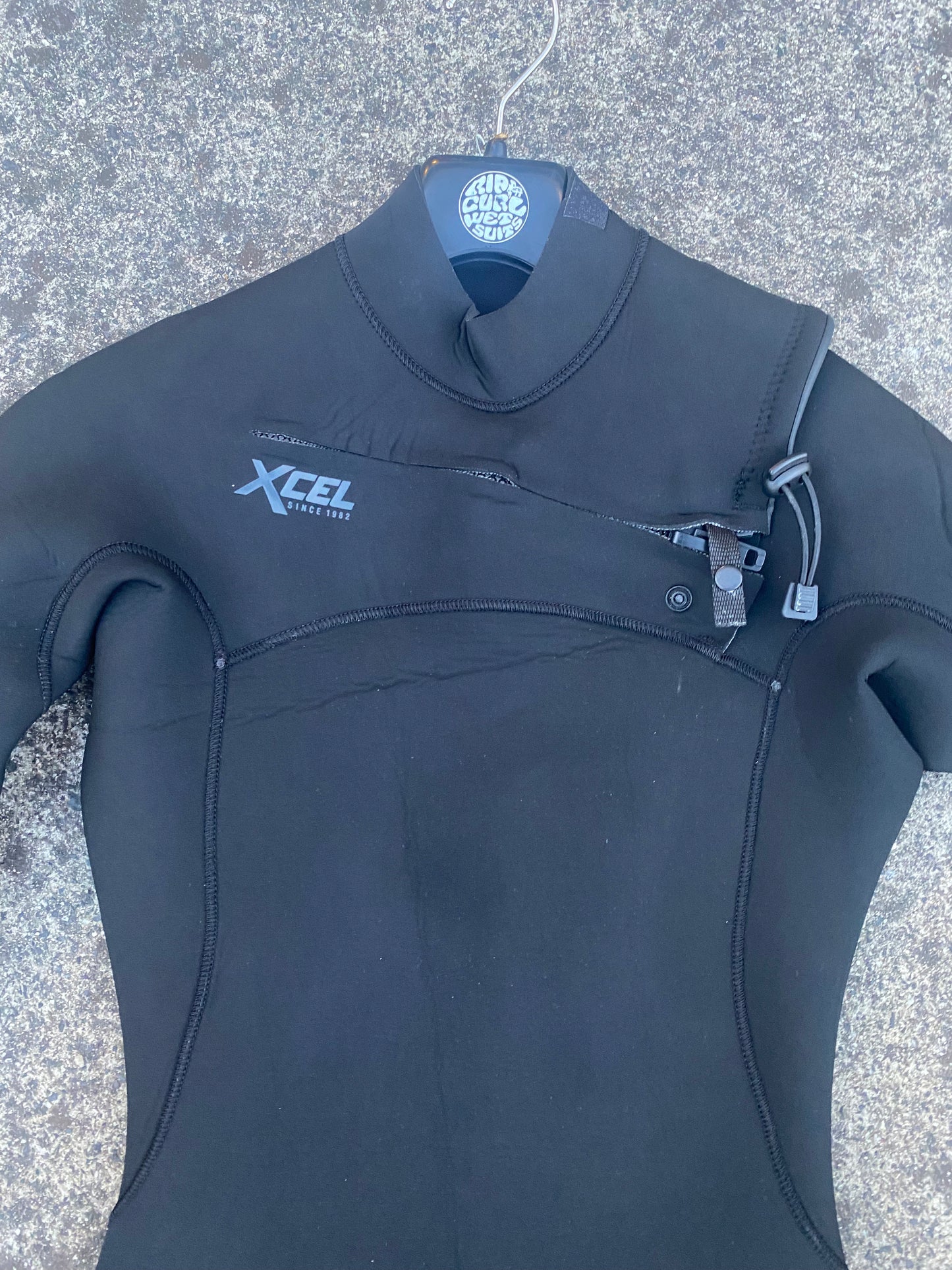 Xcel 4/3 Comp 2023 model, Chest Zip, Small Adult, Wetsuit Steamer