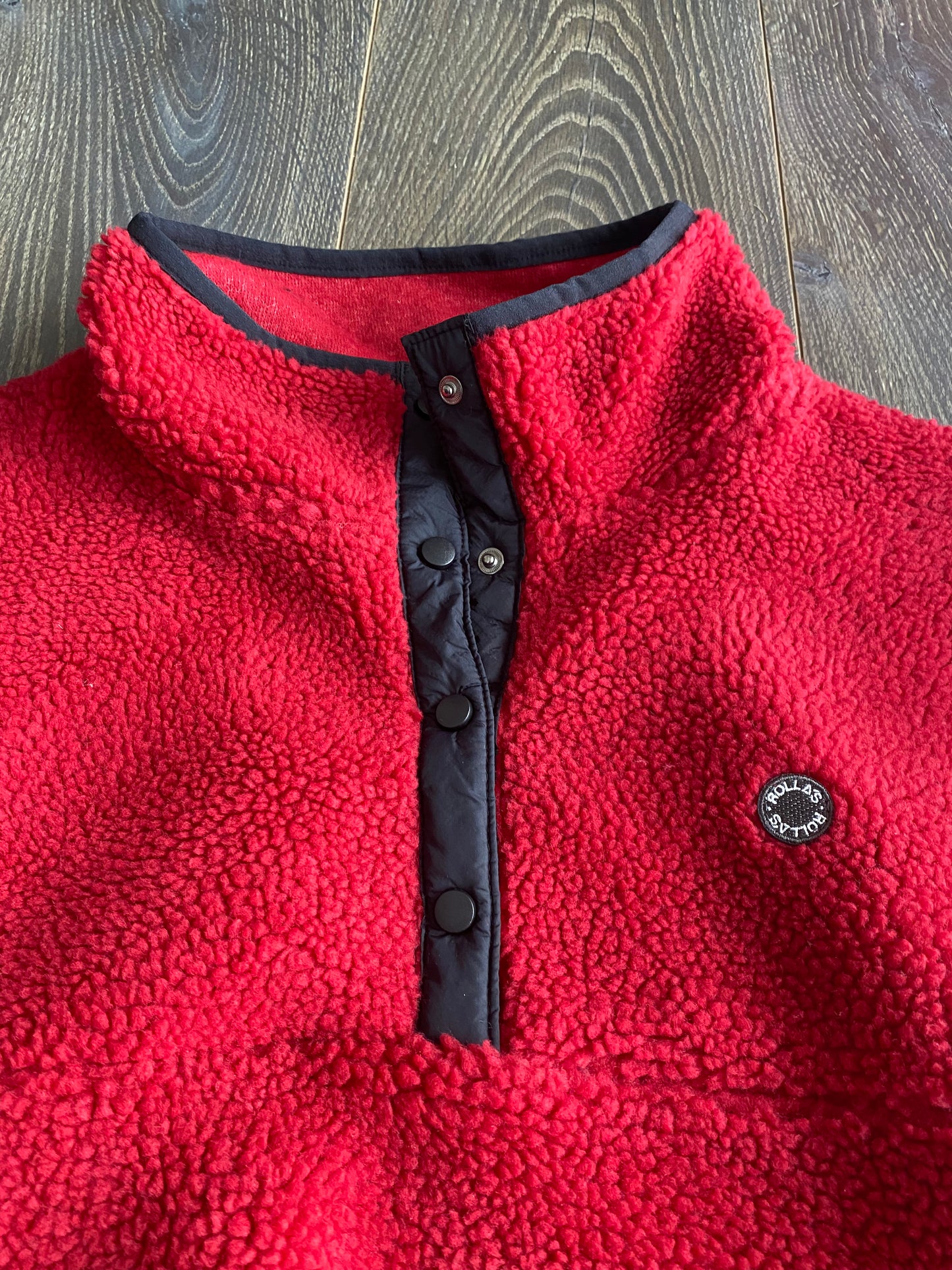 Rolla’s quarter button fleece Size M